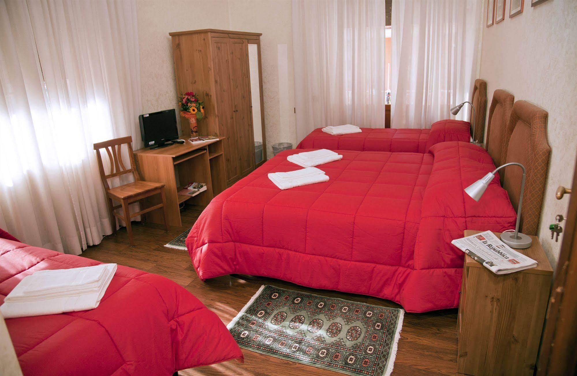 Kosher The In Bed & Breakfast 3*